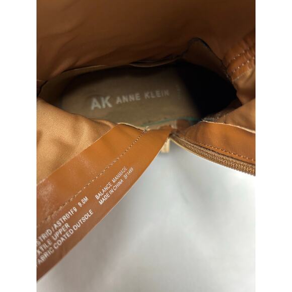 Anne Klein suede square heel women’s booties zipper tan size 9 - Picture 7 of 9
